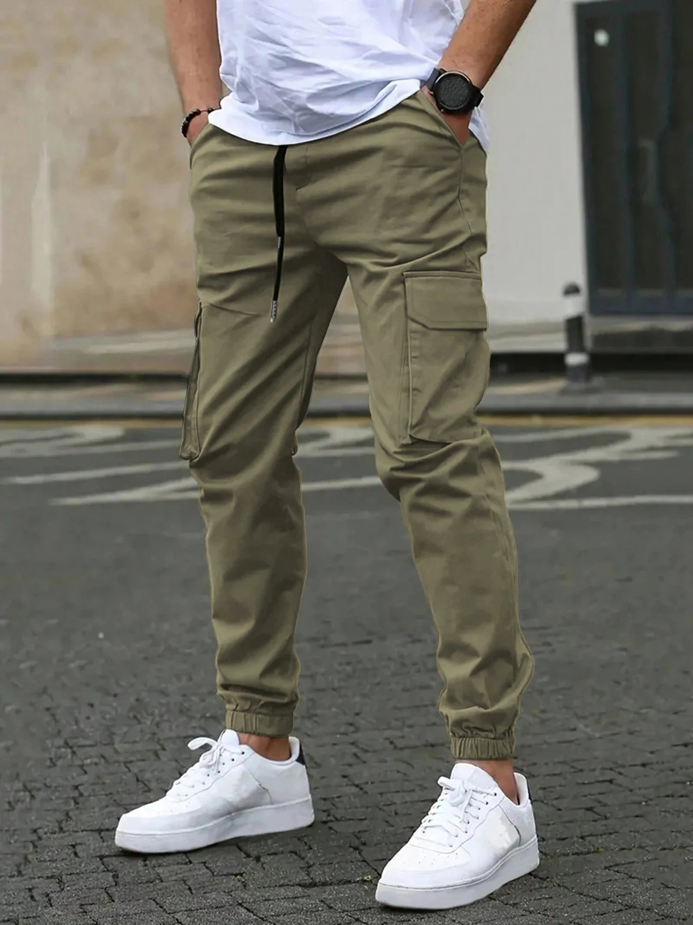 Men's Slim Fit Elastic Waist Cargo Pants Multi-Pockets Cuffed Hem Comfortable for Casual Outdoor Wear