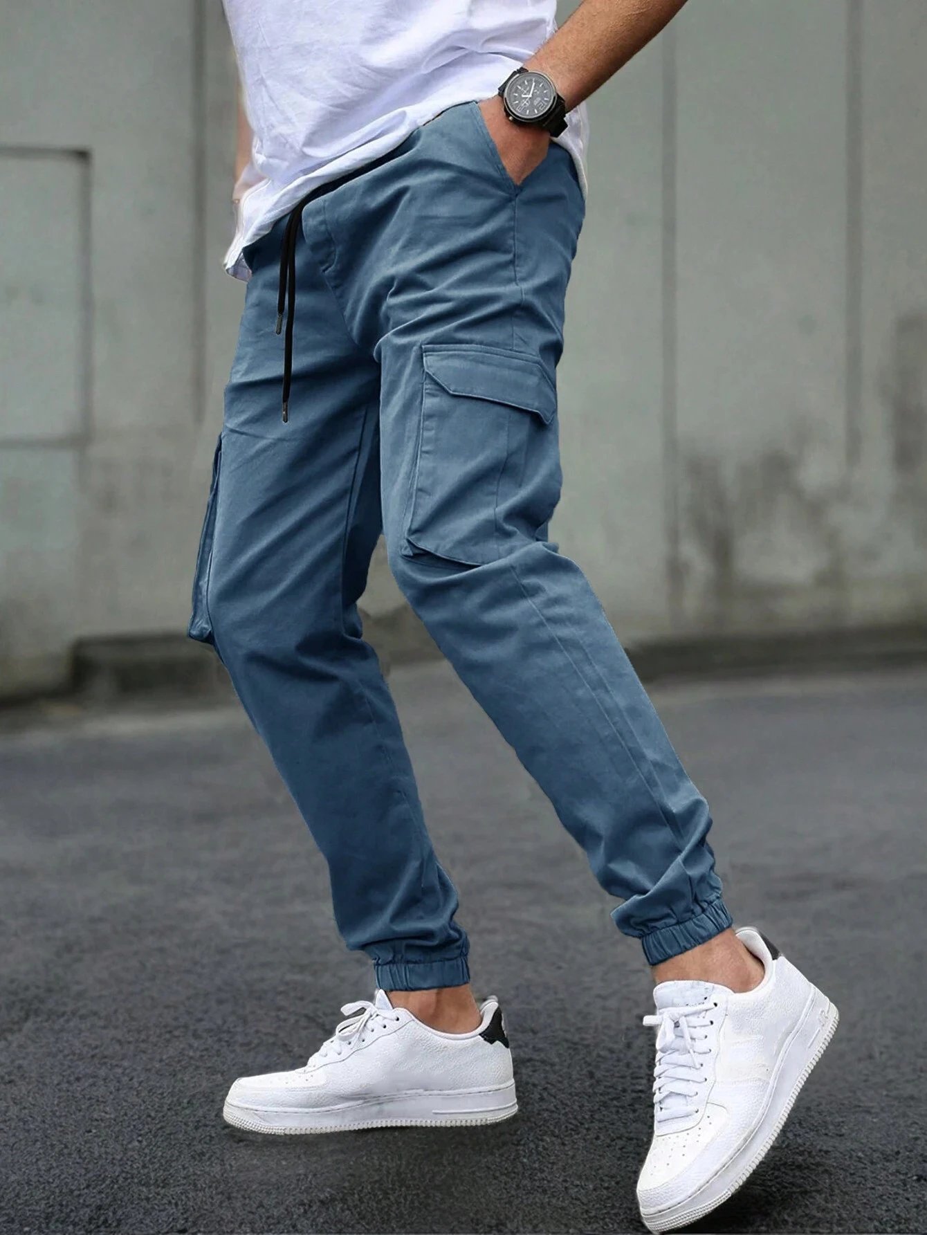 Men's Slim Fit Elastic Waist Cargo Pants Multi-Pockets Cuffed Hem Comfortable for Casual Outdoor Wear