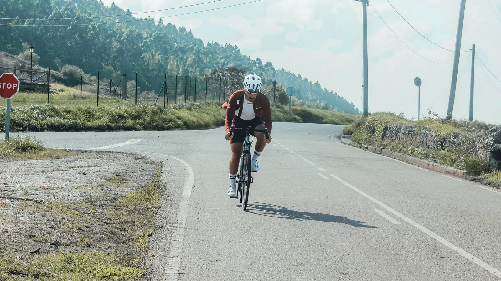 DAREVIE Men Cycling Shorts Seamless 2.0 90kg/m³ Pad Men's Cycling Tights MTB Road 7CM Non-Slip Bretelelle Men's Cycling Sets