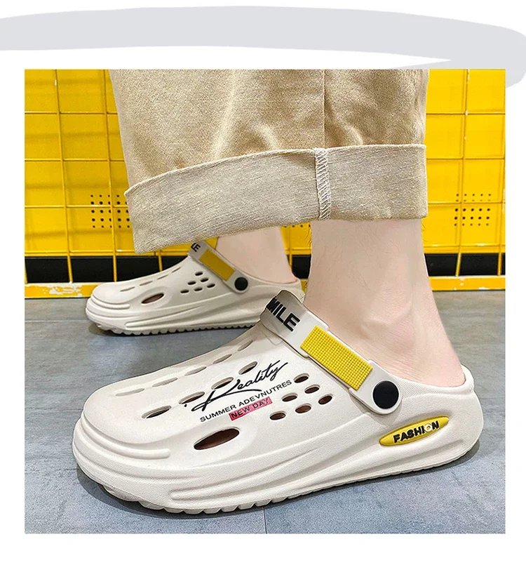 Summer Clogs Sandals 47 Men Clogs EVA Slippers Soft Sole Breathable Beach Slippers Men Home Slippers Outdoor Antiskid Slippers