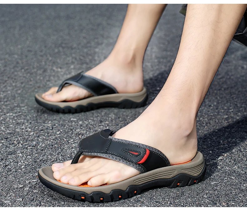 New Summer Men's Slippers Breathable Luxury Men Sandals  Beach Classics Genuine Leather  Mens Slippers Outdoor Men's Flip Flops